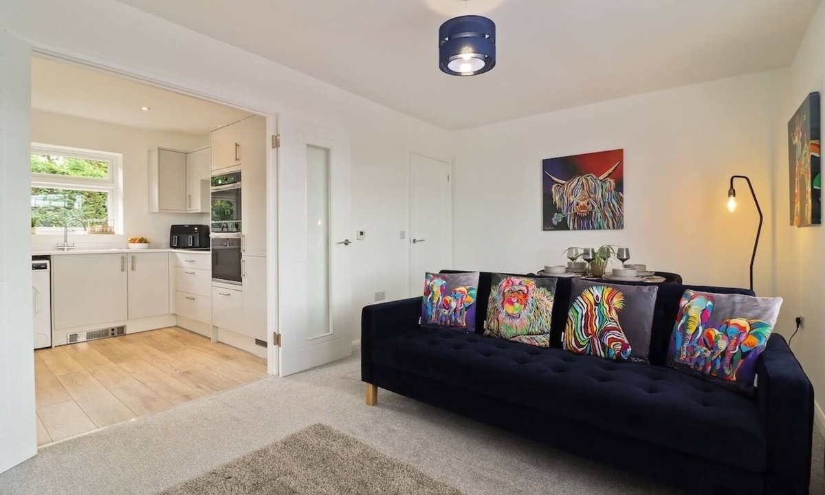 Brimington House | Home from Home | 2-Bed Chesterfield Stay