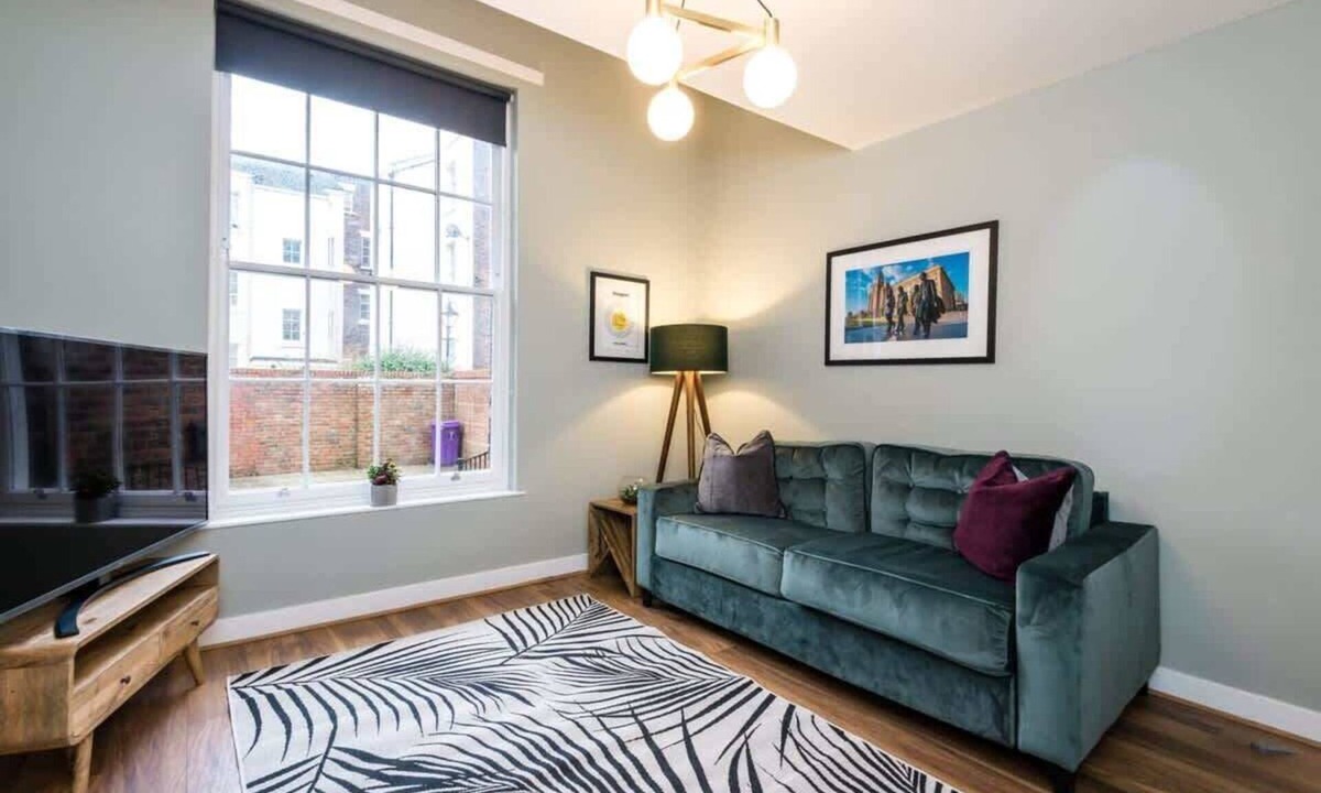 Georgian Quarter Apartment | Host & Stay | Canning Quarters I