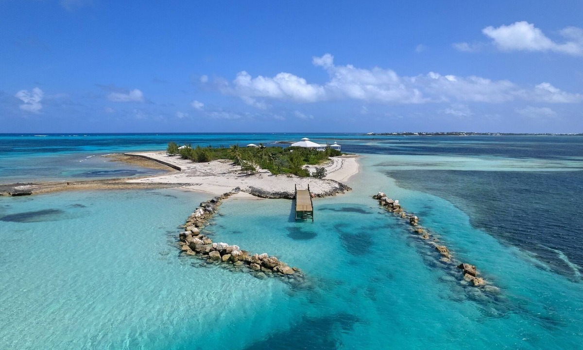 Hope Town House | Johnny’s Cay: A Private Island Escape Beyond Compare