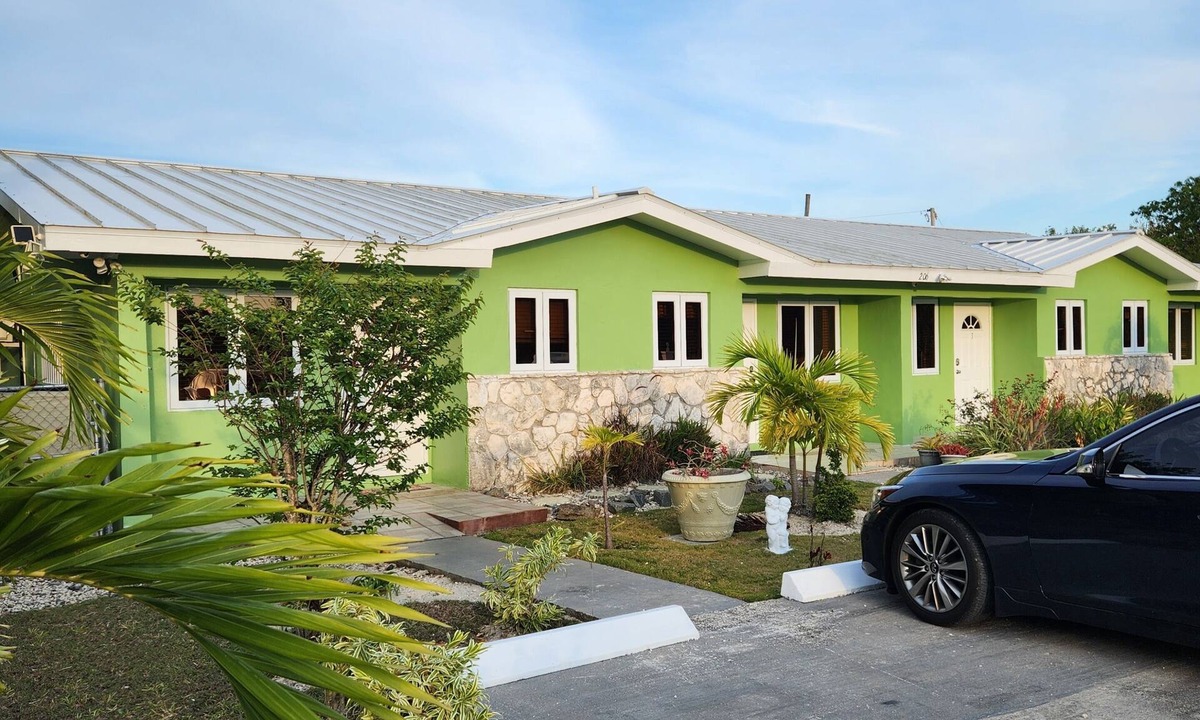 Bahamas Terrace Apartment | Jubilee Gardens Freeport