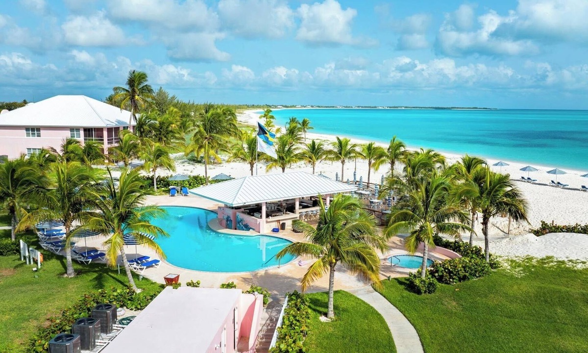 Treasure Cay Resort | Kellie’s Cool Condo - Sleeps 8 guests on the Beach