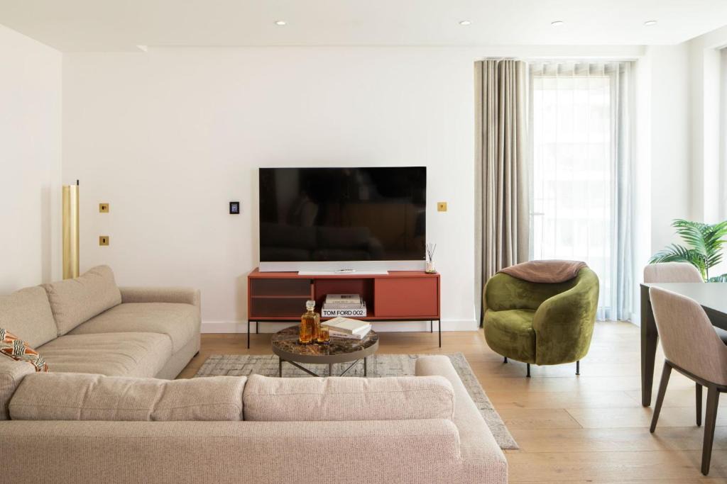 St. Pancras and Somers Town Apartment | Kings Cross - Luxury 3 Bed Apartment, Private Balcony
