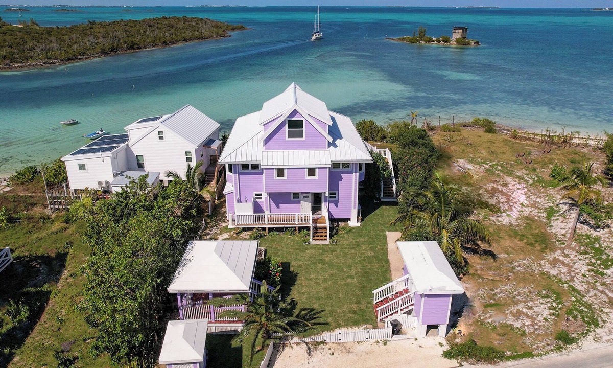 Hope Town House | Lavender Cottage - Waterfront Sanctuary On Edge Of Town