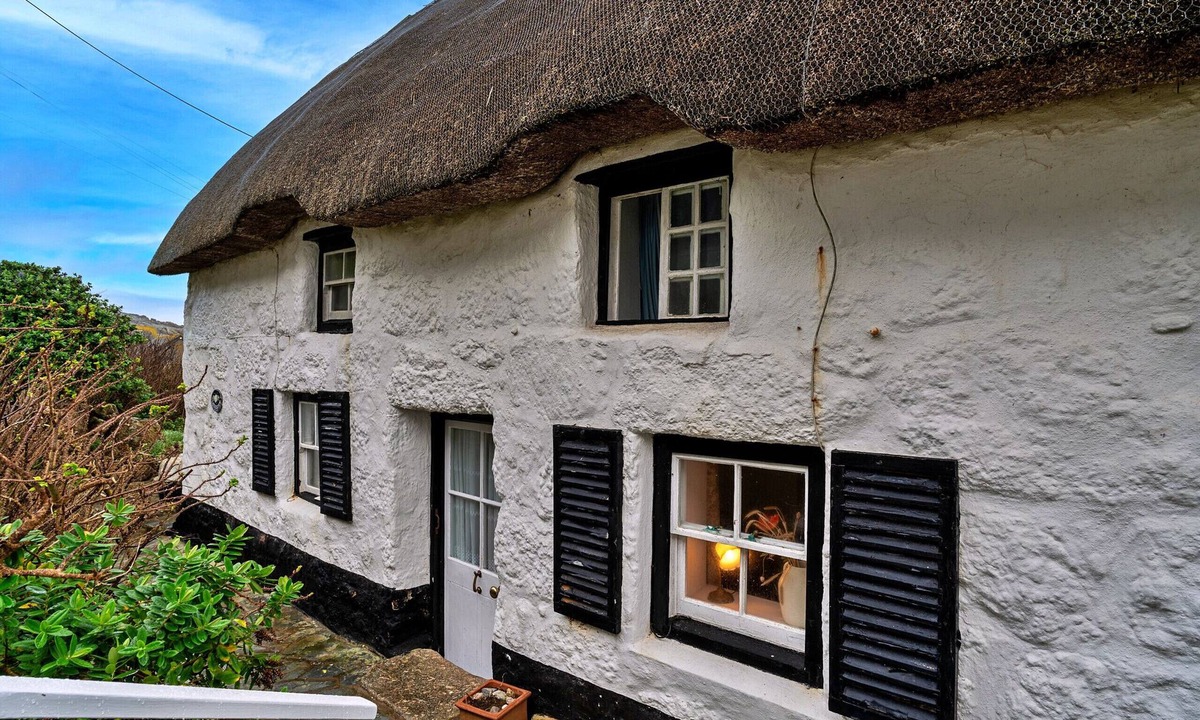 Sennen Cove Cottage | Lewcott