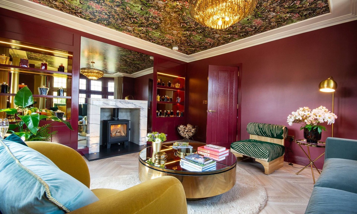 Cheshire West and Chester Cottage | Liongate Lodge - sleeps 2 guests in 1 bedroom