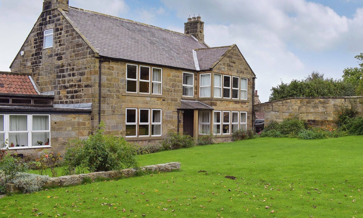 Loftus Cottage | Liverton Lodge Farmhouse