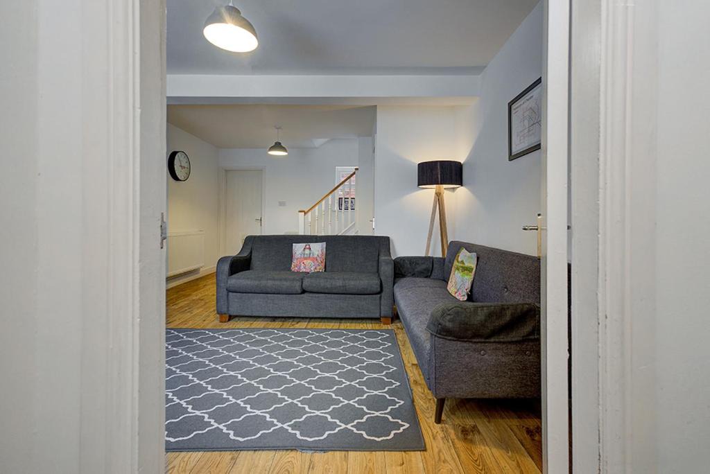 Chester House | Love Street Cottage