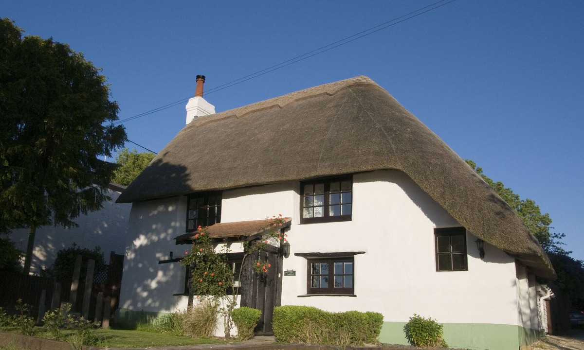 Winsor Cottage | Lovely cottage & garden. 5 min drive from Paultons Park, home of Peppa Pig