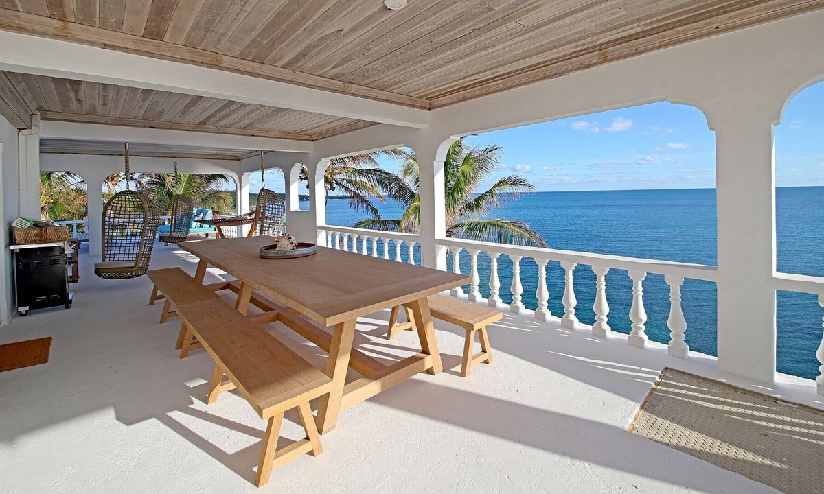 Rainbow Bay House | Lovely Oceanfront Home on Calm Caribbean, Snorkeling, Views