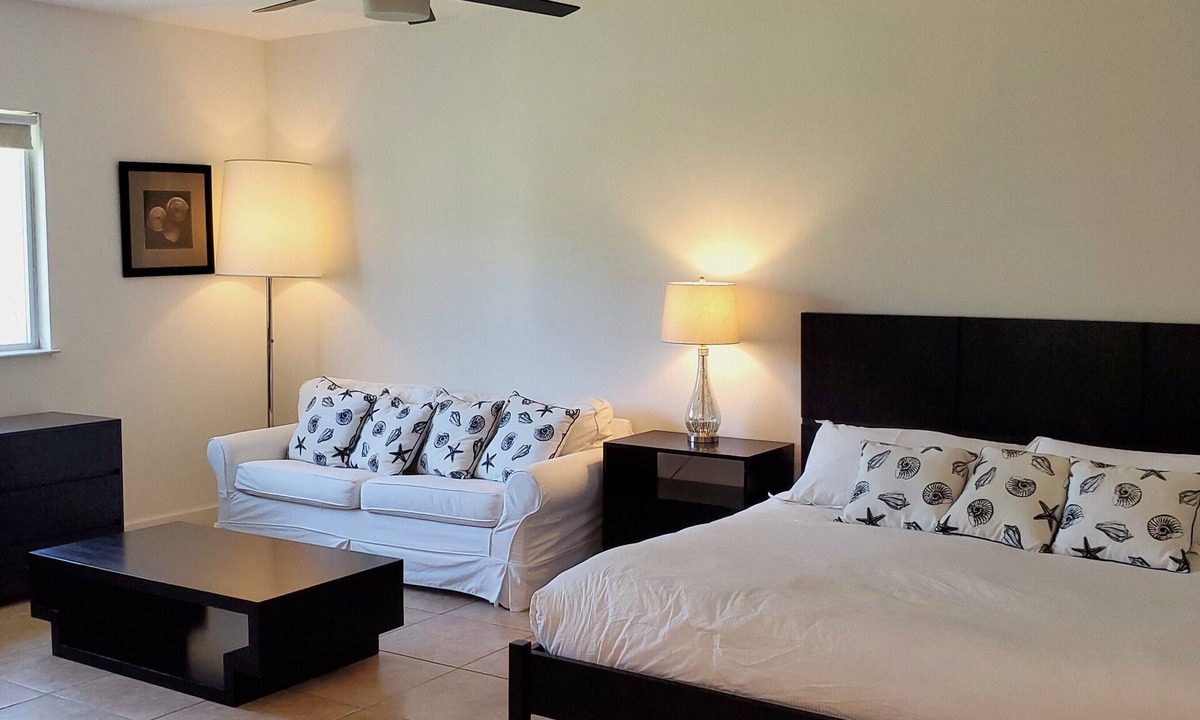 Alice Town Apartment | "Luna Beach" Studio Villa