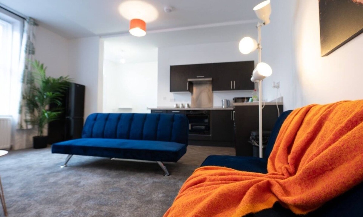 Fenham Apartment | Luxe Eco Retreat: Your Stylish Newcastle Sanctuary