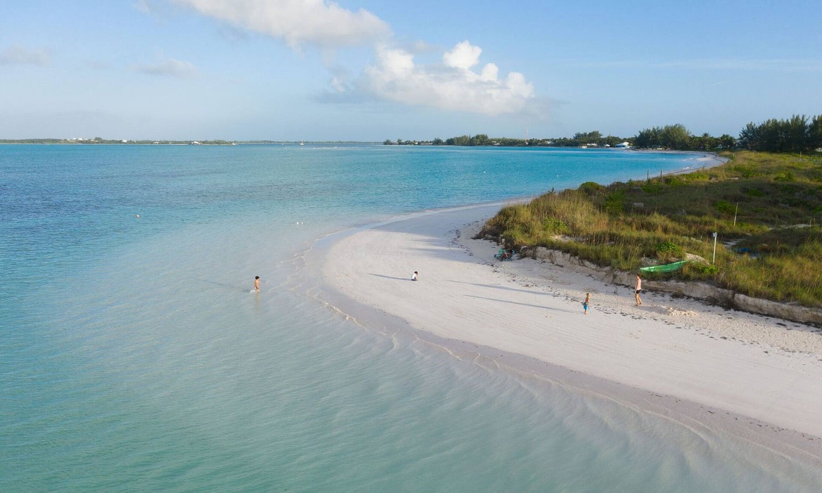 Spanish Wells House | Luxury Grand Villa set in THE DUNES at Sea Oats, Living in the View and Sand.