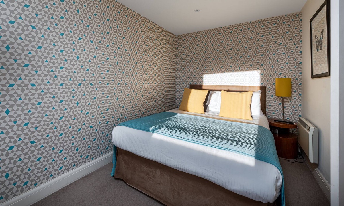 Brompton & Hans Town Apartment | Luxury One Bedroom Flat in Sloane Square, Chelsea - DP8