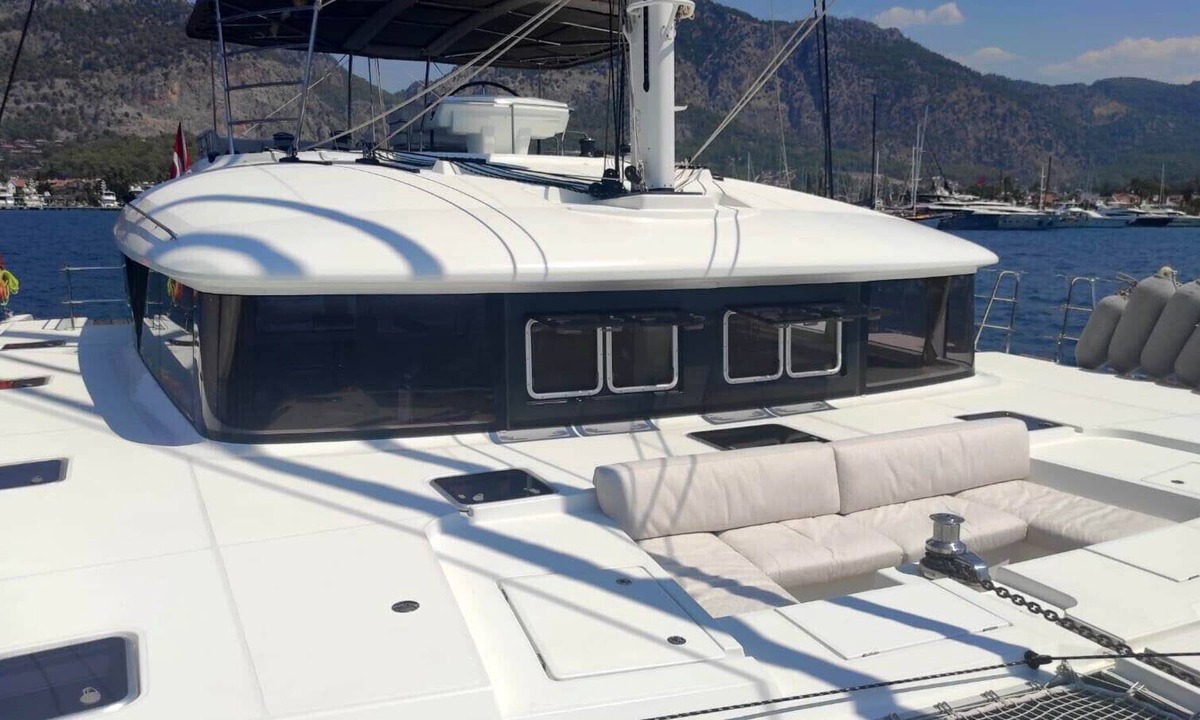 Palm Cay Boat Rental | Luxury Private Yacht Charter Nassau - All Inclusive