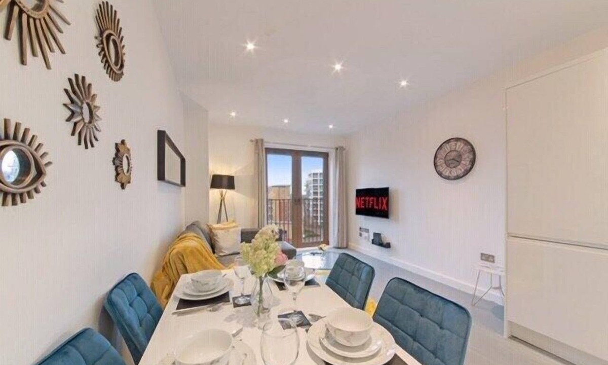 St Albans Apartment | *Magnificent |KingBed |Wi-Fi | Short & Long Stays*
