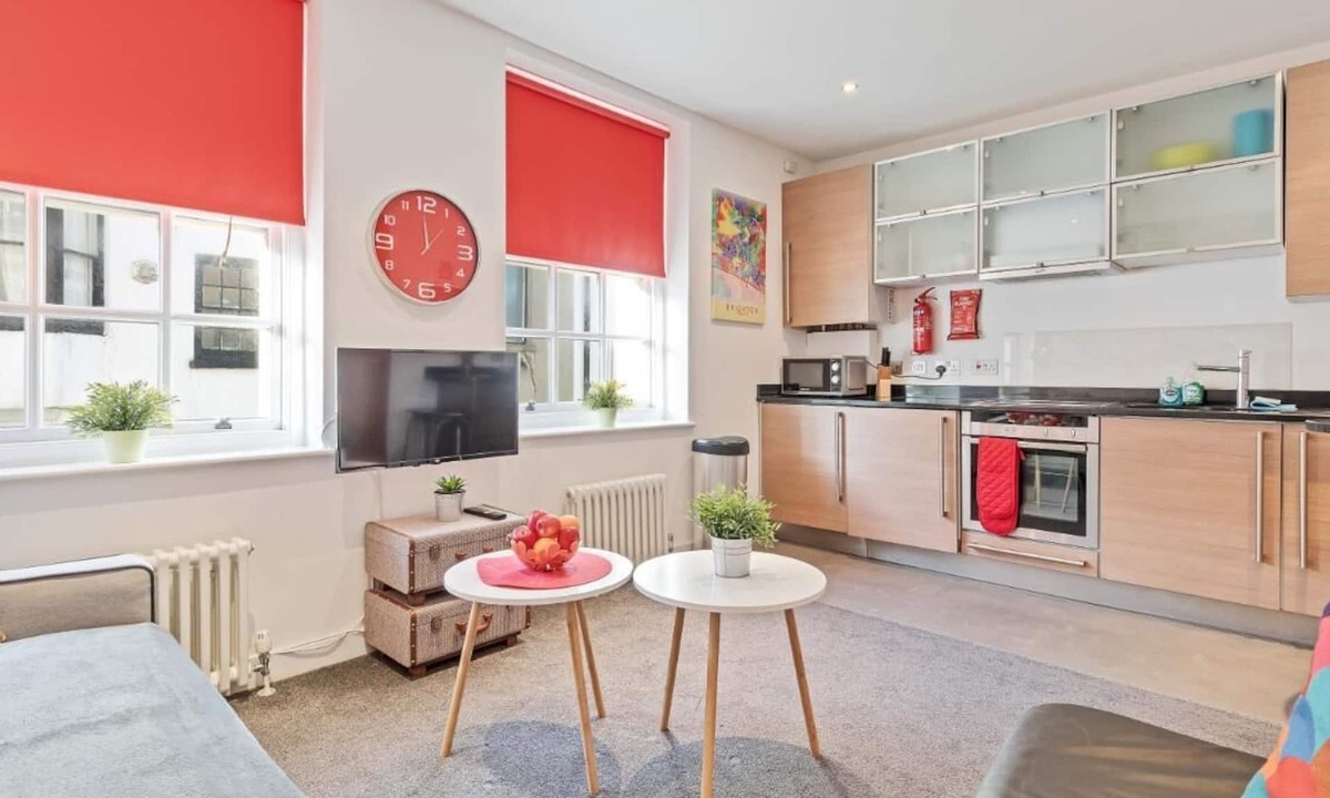 Brighton City Centre House | Majestic Mews with Free Parking|By My Getaways