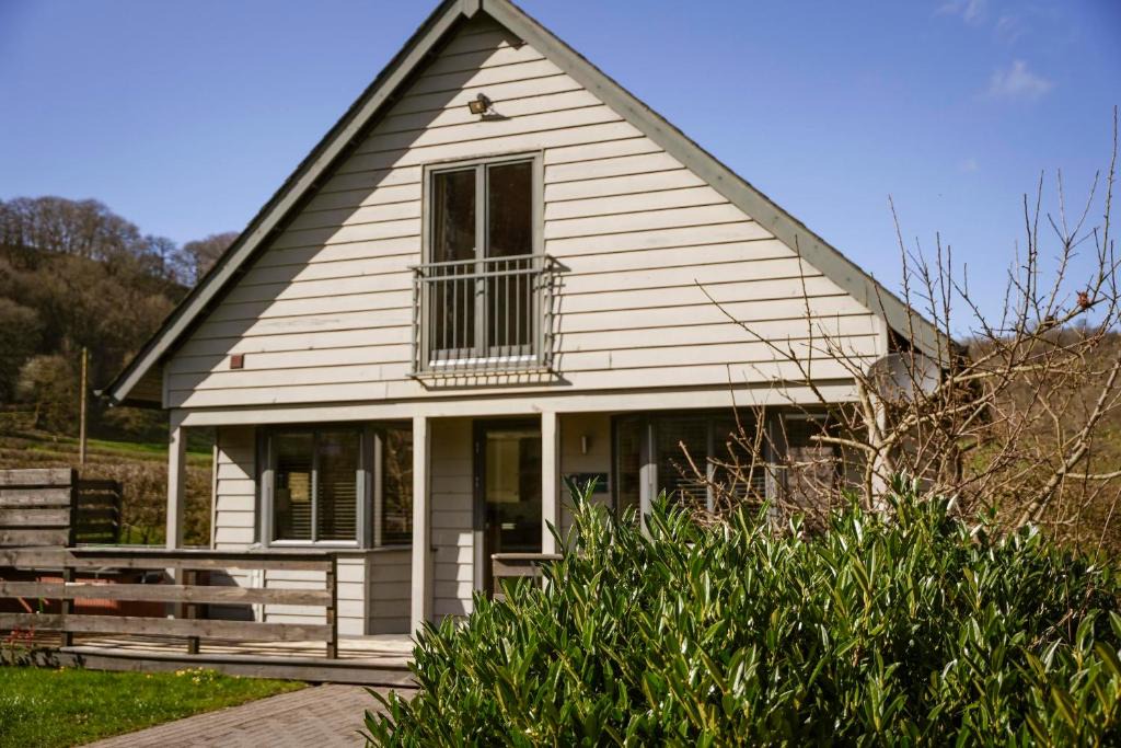 Llangunllo House | Maple Lodge