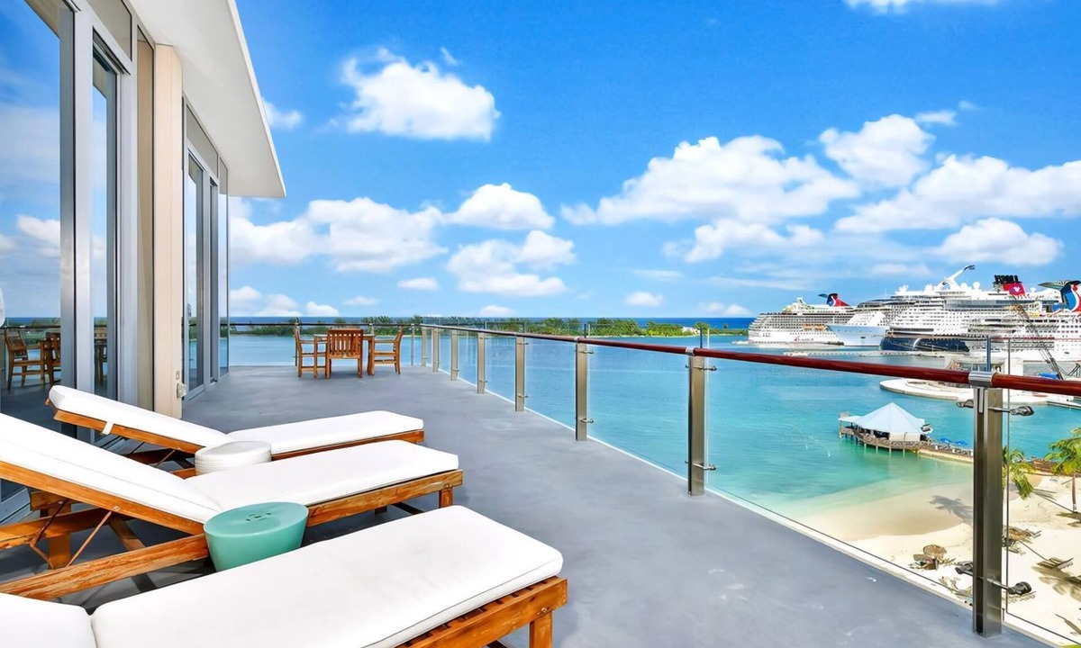 Downtown Nassau Apartment | Margaritaville Waterpark Three Bedroom Residence with Kitchen and Balcony.