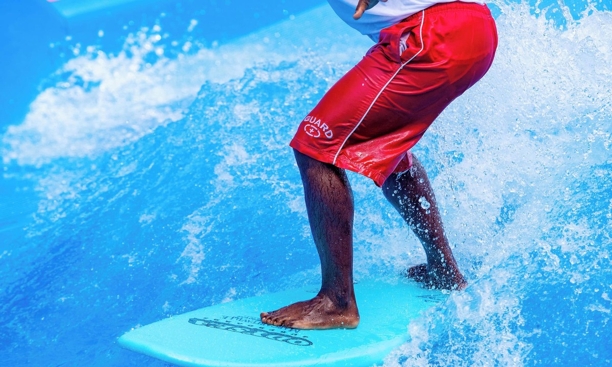 Downtown Nassau Hotel | Margaritaville Waterpark Jacuzzi One Bedroom King Suite