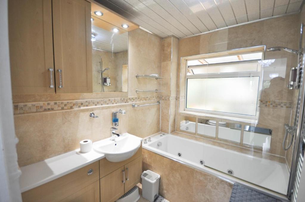 Luton Apartment | Modern 2 Bed Apartment