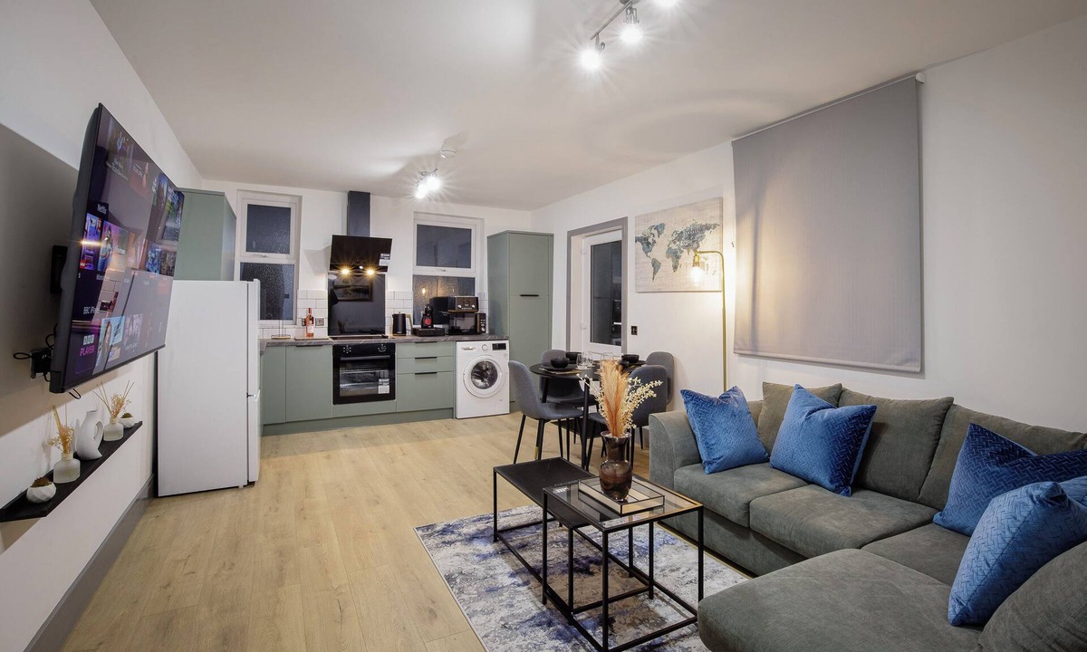 North Shore House | Modern and Cosy 2 Bedroom flat close to Town Centre