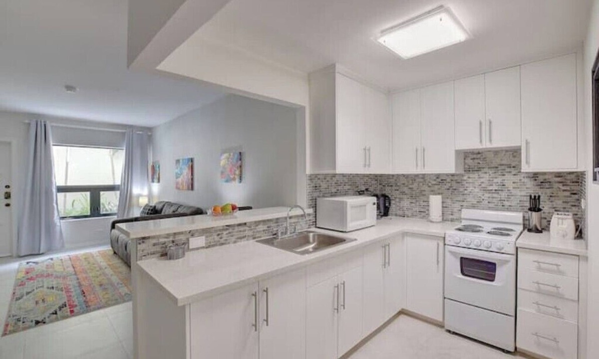 Paradise Island Condo | Modern condo: Steps from Atlantis & Beach