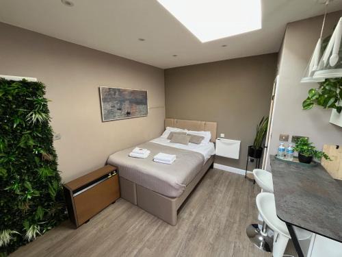 Luton Apartment | Modern Garden Studio for comfy stay