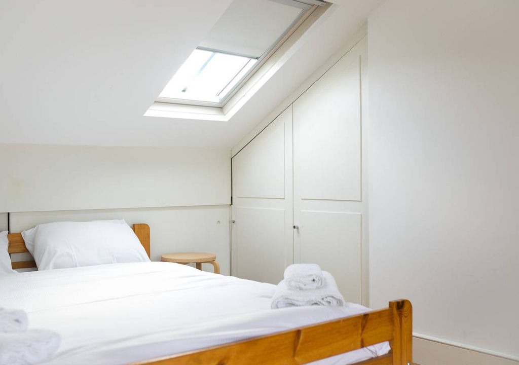 South Hampstead Apartment | Modern studio with private terrace - Swiss Cottage