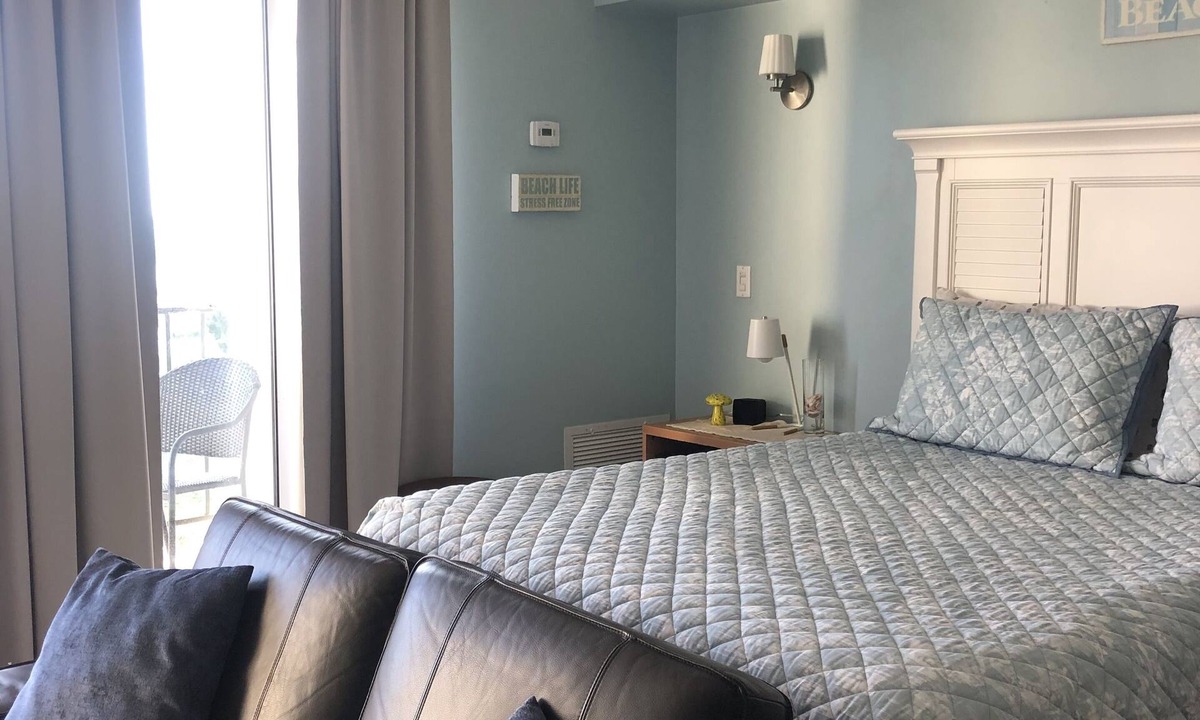 Williams Town Apartment | New Listing! Cozy Coastal Studio at Coral Beach, Freeport