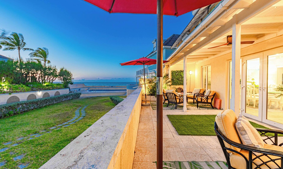Nassau House | NEW: Oceanfront 5BR House sleep 13 - Pool, Cable Beach, Private Patio