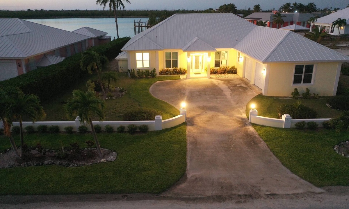 Treasure Cay House | Newly Remodeled Home with Pool on the Harbor with a Beach view an a 22x40 dock.