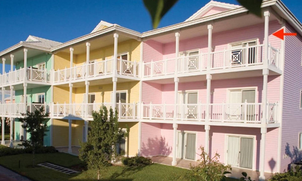 Alice Town Condo | Newly Remodeled Panoramic Ocean View 2 Bedroom Condo