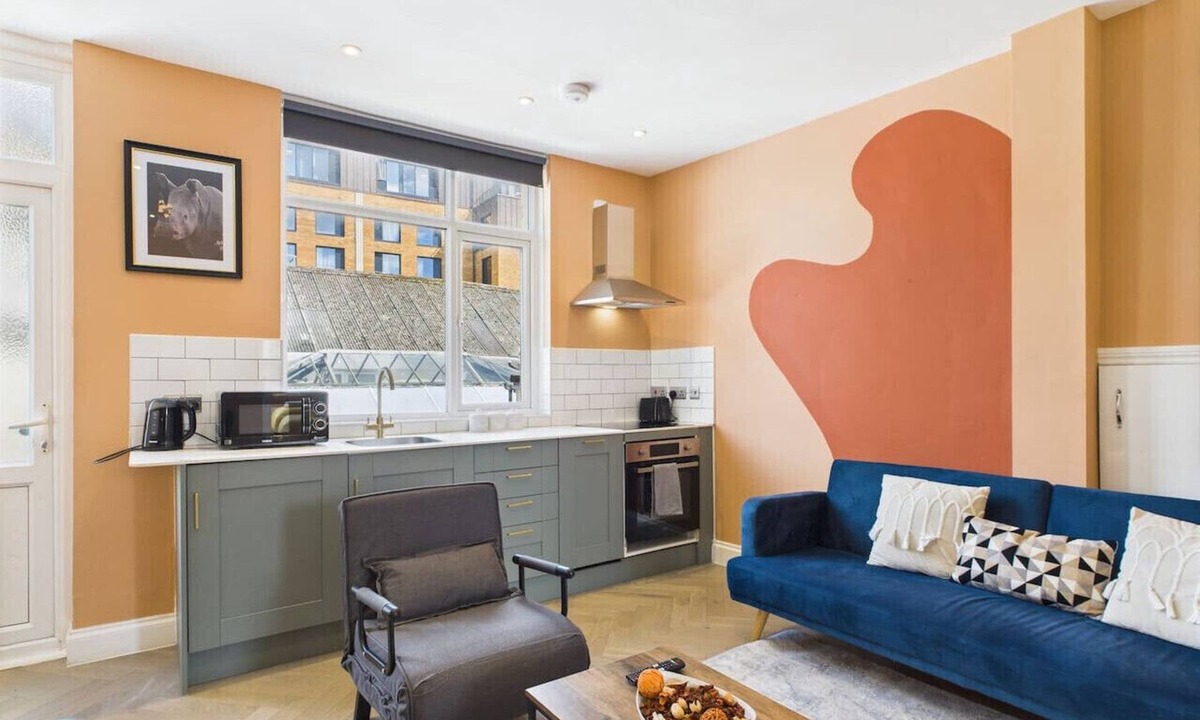 The Cultural Quarter House | North Laine | 6BR | Sleeps18 | x2 Free Parking