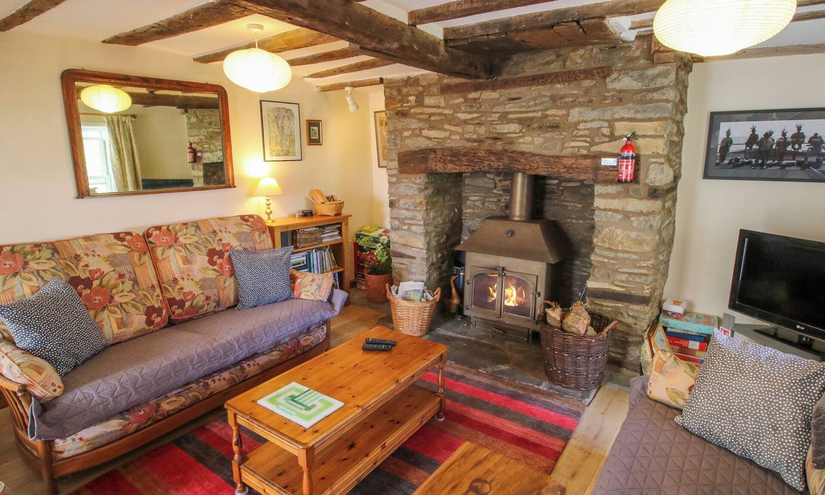 Bishops Castle Cottage | Old Bricklayer's Arms