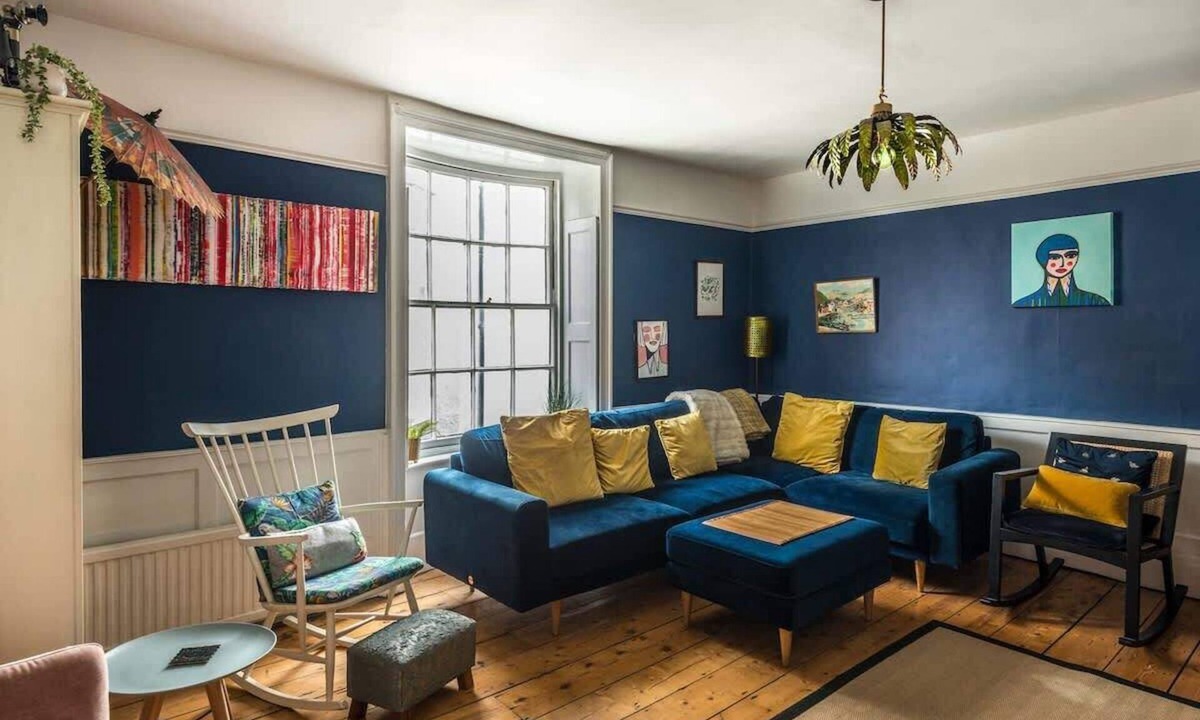 Ramsgate House | Old Post Office - Large house with games room +bar