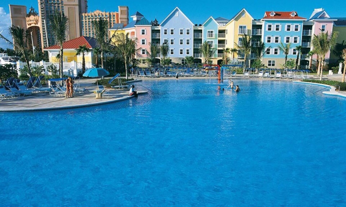 Paradise Island Condo | One bedroom Deluxe at Harborside- water park included!