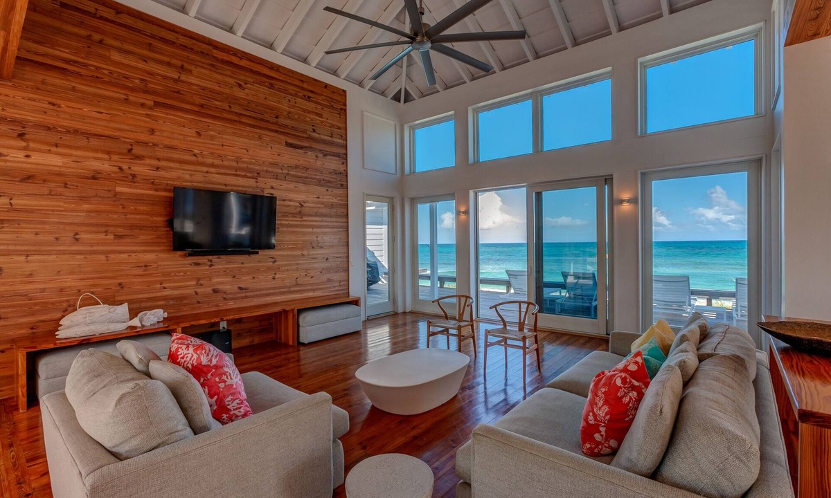 Hope Town House | One Fish Two Fish - Oceanfront Elegant Oasis Retreat on the Quiet North End