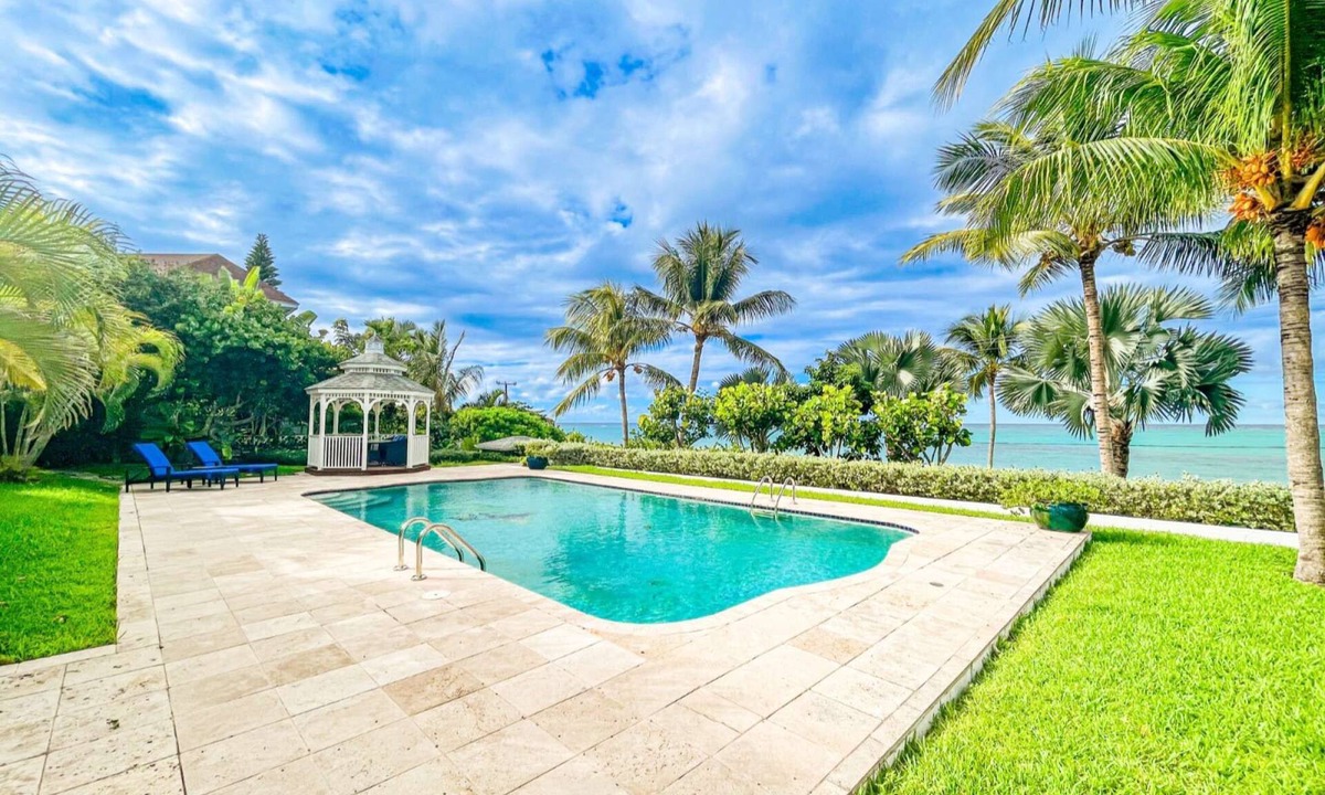 Nassau House | Orange Hill Beach House , private Pool & Jacuzzi