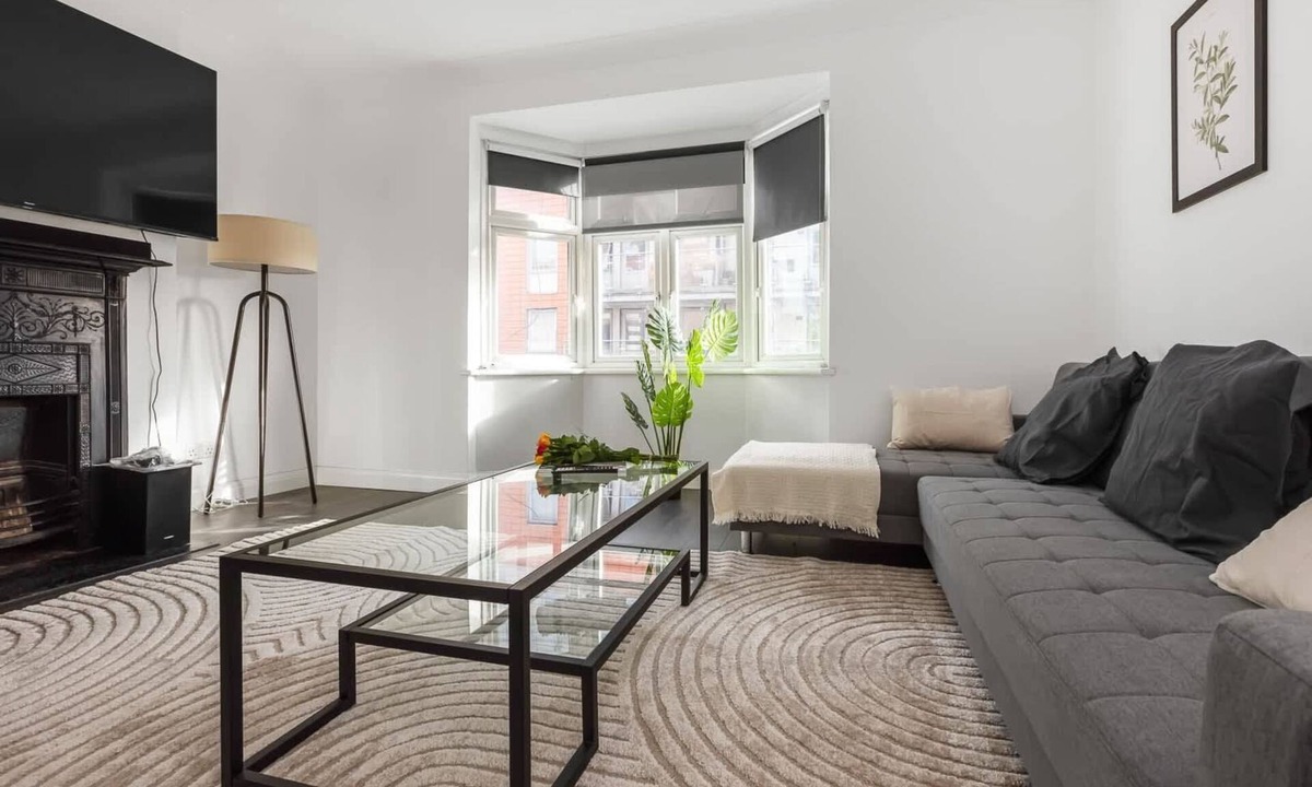 Camden Town with Primrose Hill Apartment | Outstanding 2 Bed Apartment in Camden Sleeps 6