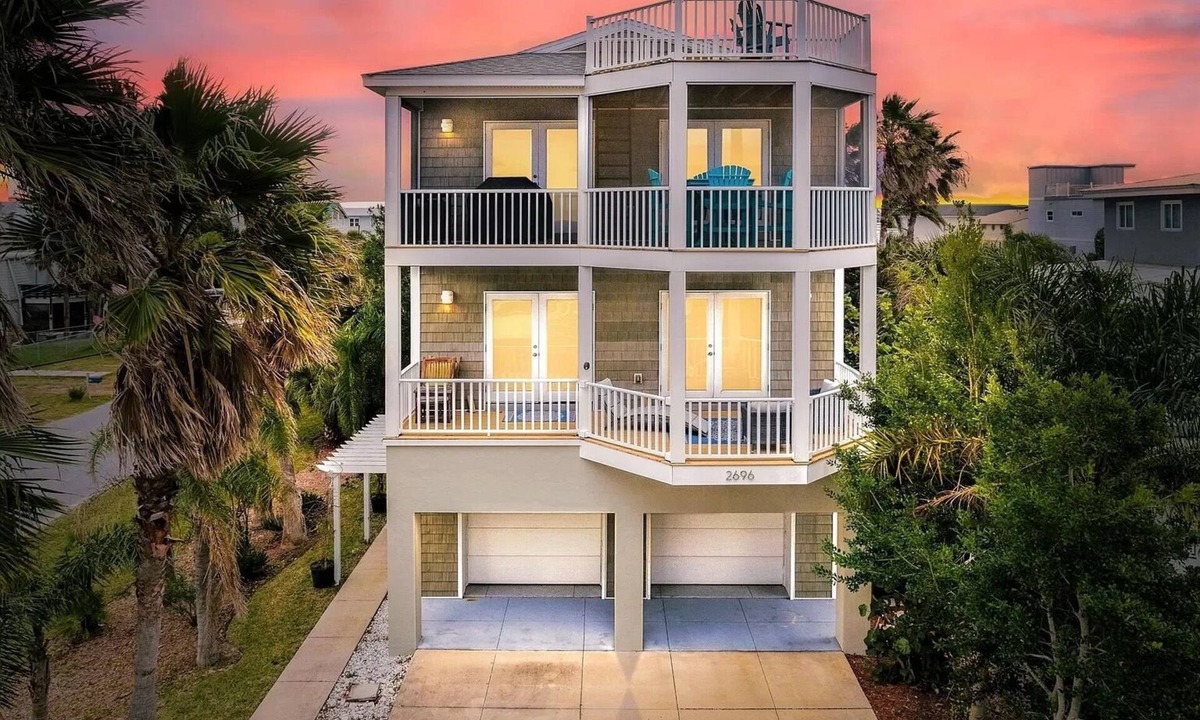 Vilano Beach House | Panoramic Ocean Views, Loaded with Amenities!