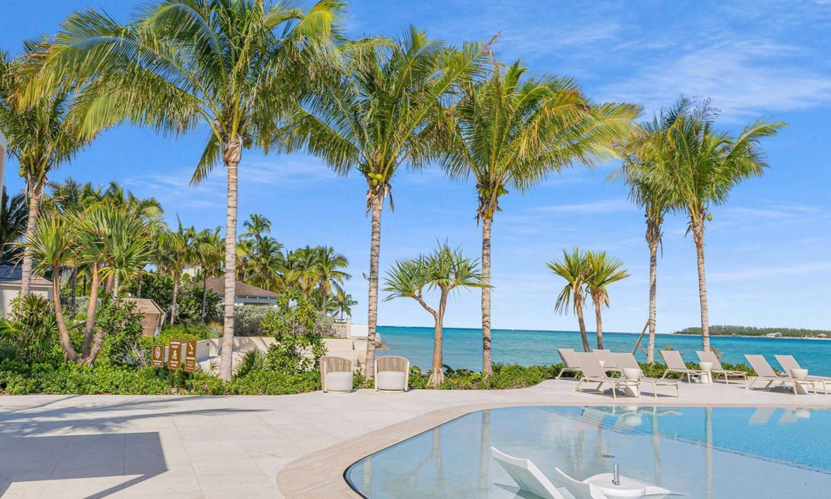 Nassau Apartment | Penthouse with Ocean Views and Infinity Pool