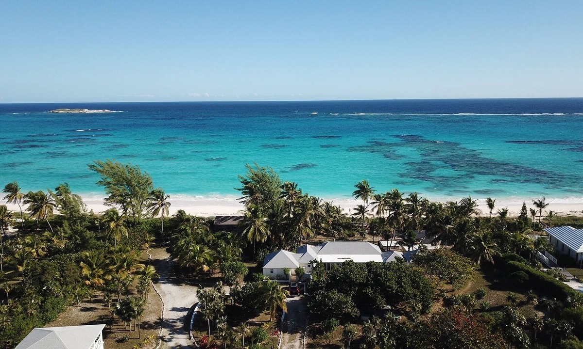 Double Bay Apartment | Pink Sand Studio on DOUBLE BAY beach! "Senza Nome"