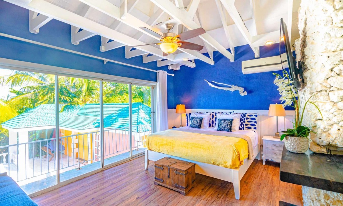 Gambier Apartment | Pool Cottage at Viking Hill Resort with Pool