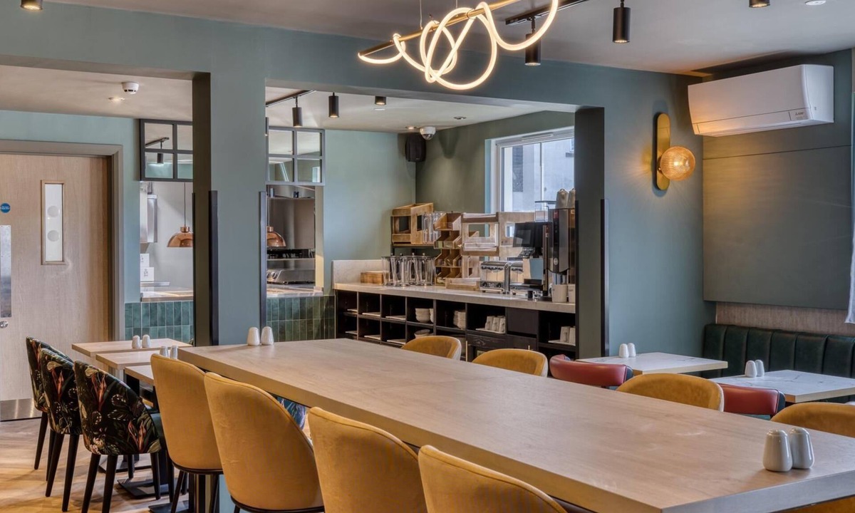 Bedford Hotel | Premier Inn Bedford South - A421