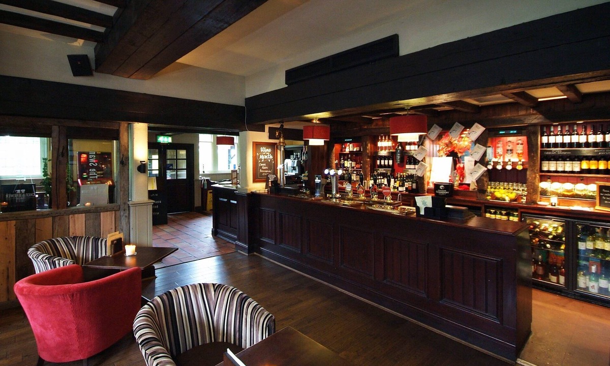 Winwick Hotel | Premier Inn Warrington North East