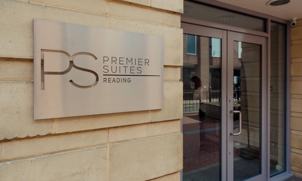 Reading City Centre Apartment | PREMIER SUITES Reading
