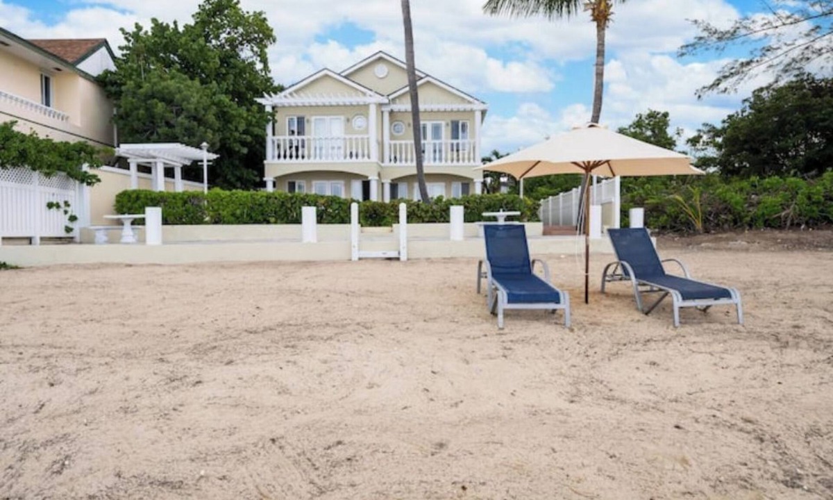 Nassau Apartment | Private Beachfront Getaway – Pure Relaxation