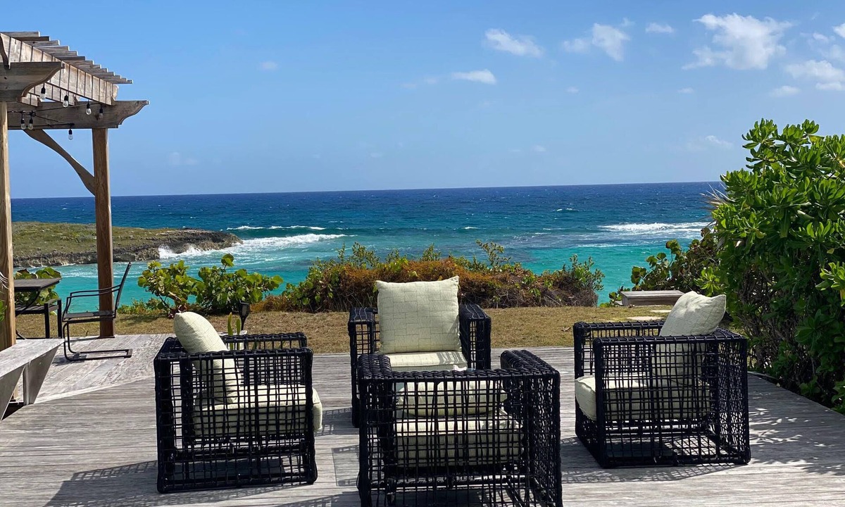 Salt Pond Villa | Private Home on Amazing Beach! 22 Steps to Beach!