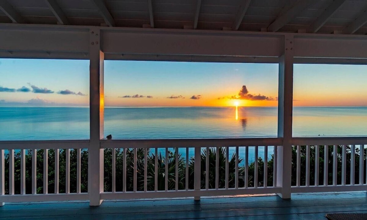Gregory Town House | Private Waterfront On The Caribbean Cliffs