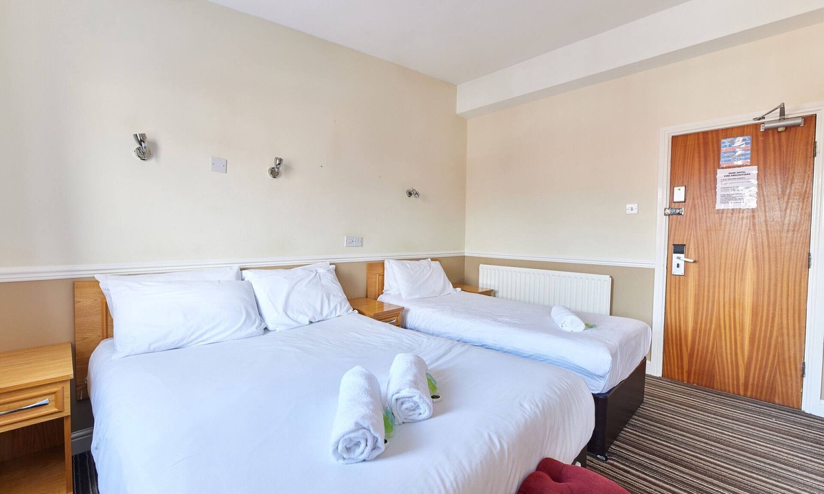 Jesmond Bed & Breakfast | Properties Unique/Dene Rooms Family 43